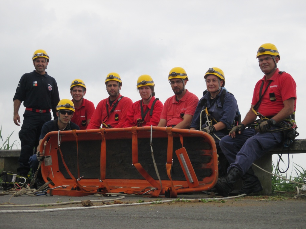 Imagem de destaque: Curso de Salvamento em Grande Ângulo (SGA), em Ponta Delgada, nos dias 9 a 16 de Julho.
