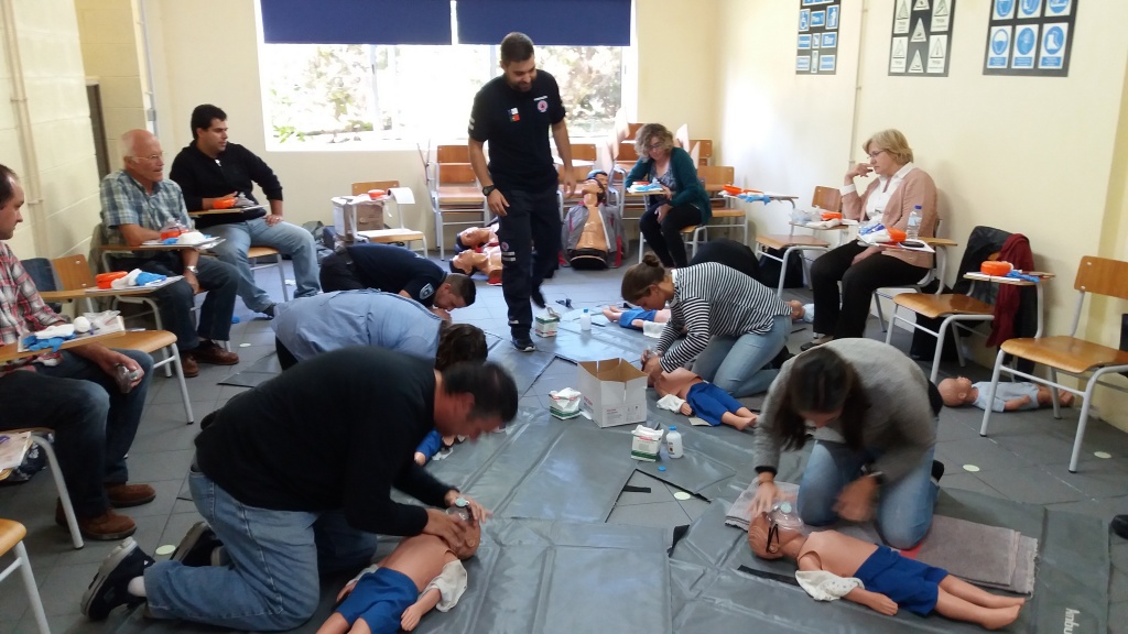 Imagem de destaque: Curso de Primeiros Socorros com Suporte Básico de Vida e Desfibrilhação Automática Externa Leigos, no CFPCBA, no dia 10 de Outubro.