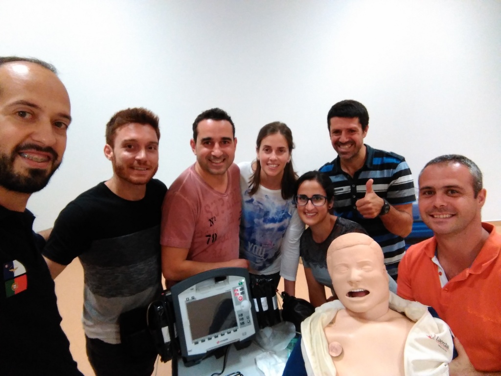 Imagem de destaque: Curso de Suporte Avançado de Vida Cardiovascular (SAVC), na Horta, nos dias 8 a 9 de Outubro.