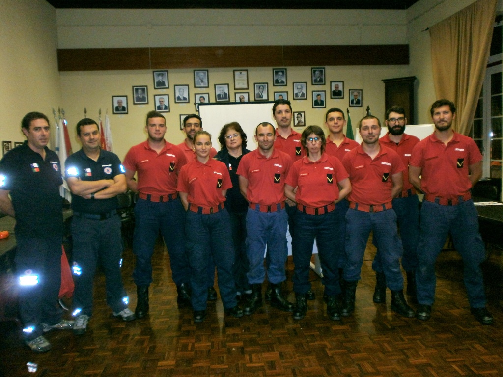 Imagem de destaque: Curso de Tripulantes de Ambulância de Transporte (TAT), na Horta, de 31 de Outubro até 7 de Novembro.
