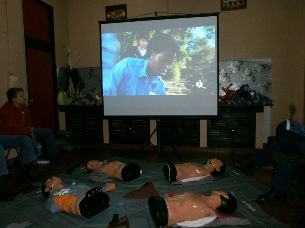 Imagem de destaque: Curso de Suporte Básico de Vida com Desfibrilhação Automática Externa para Profissionais de Saúde (SBV D - Profissionais de Saúde), no Faial, no dia 09 de Novembro.