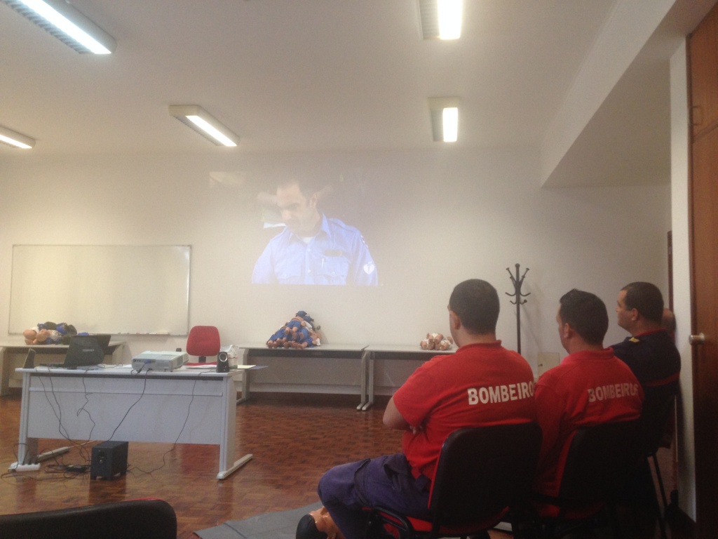 Imagem de destaque: Curso de Suporte Básico de Vida com Desfibrilhação Automática Externa para Profissionais de Saúde (SBV D - Profissionais de Saúde), em Ponta Delgada, no dia 18 de Dezembro.