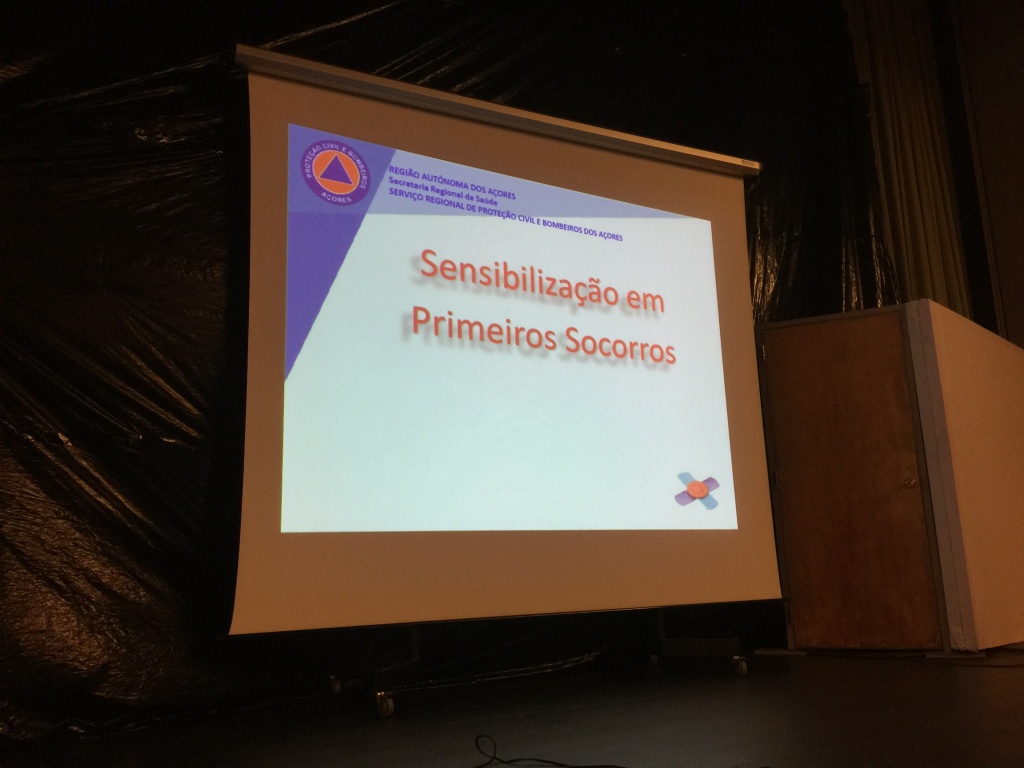 Imagem de destaque: Palestra sobre Primeiros Socorros na ES Domingos Rebelo, no dia 19 de Abril.