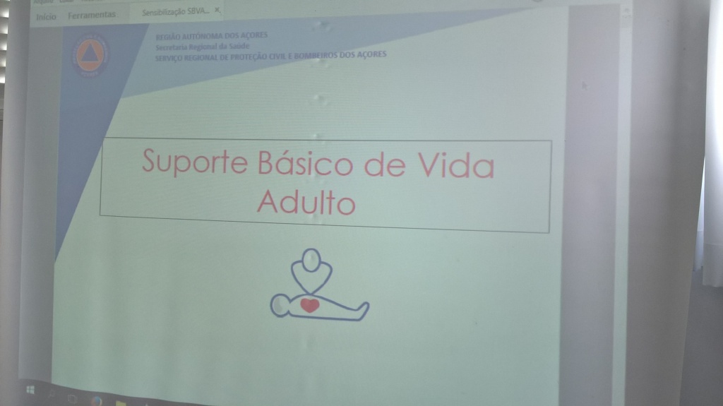 Imagem de destaque: Palestra sobre Primeiros Socorros na EBI Arrifes, no dia 26 de Maio.