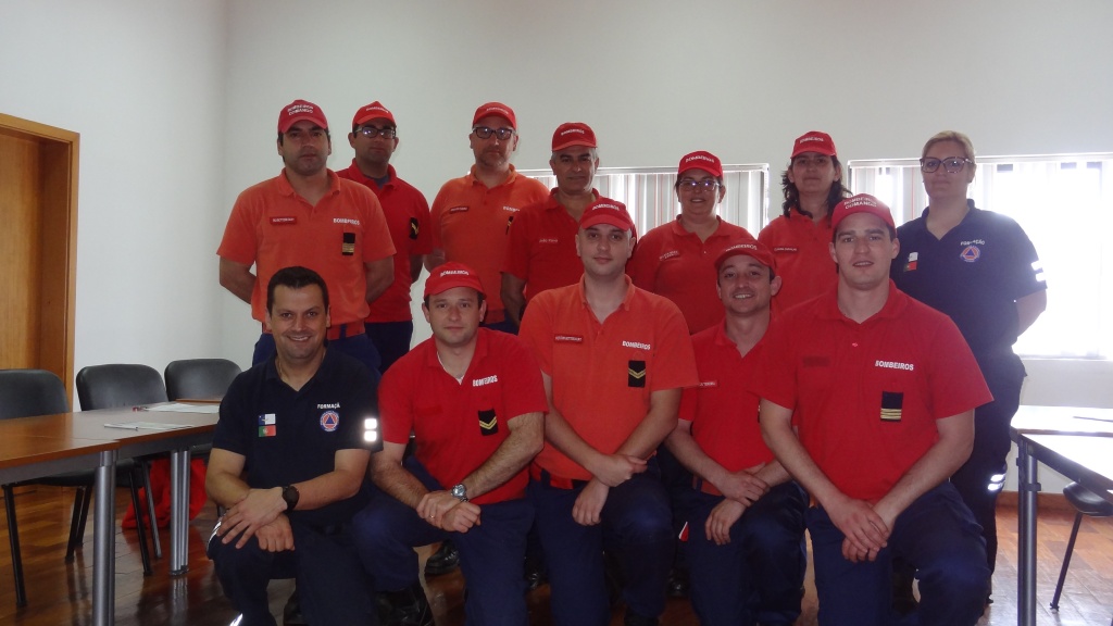 Imagem de destaque: Curso de Recertificação de Tripulantes de Ambulância de Transporte (RTAT), na Calheta, de 25 a 28 de Maio.