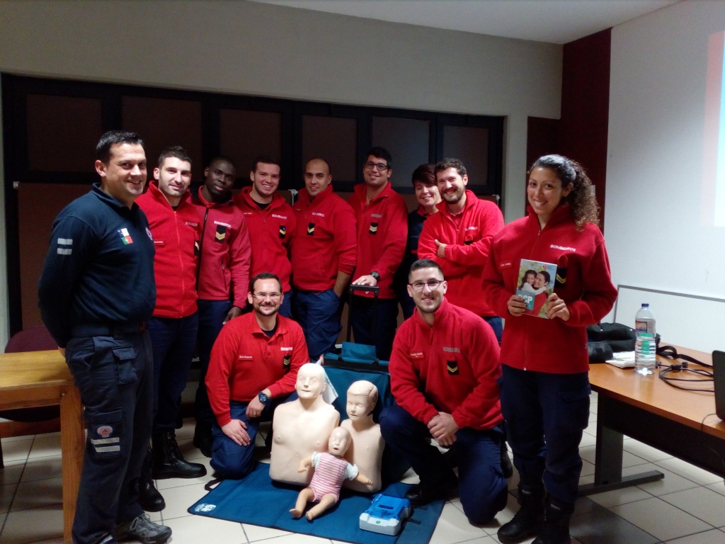 Imagem de destaque: Curso de Formadores de SBV-D para a Comunidade Educativa, no Pico, a 15 de janeiro