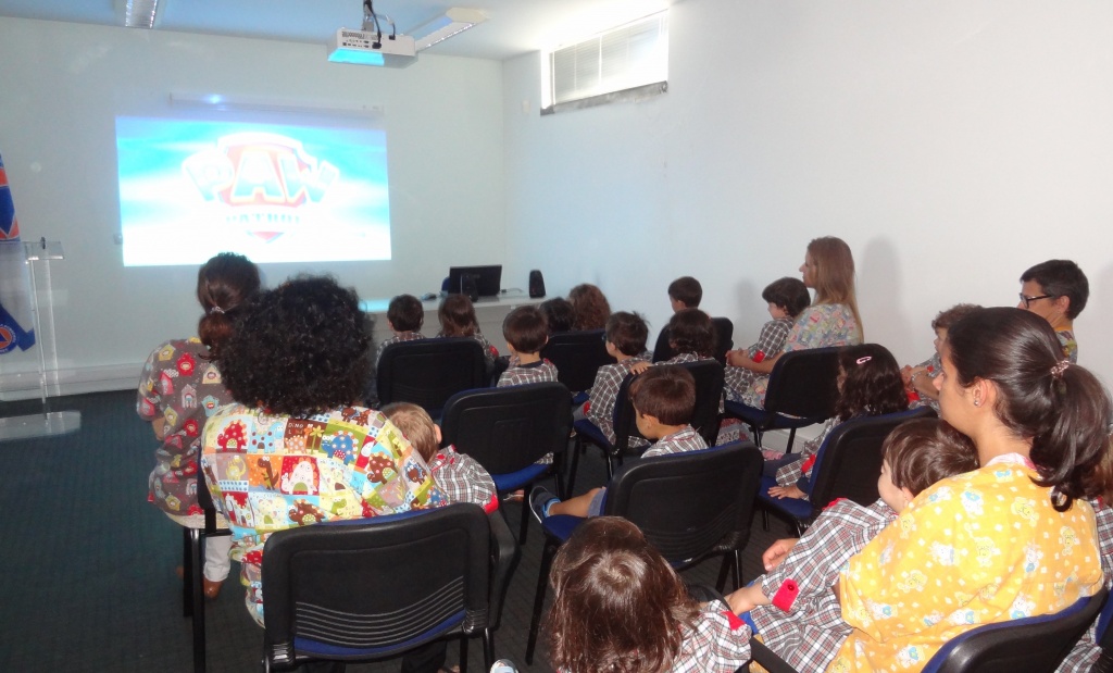 Imagem de destaque: Visita de estudo ao SRPCBA do Colégio da Santa Casa da Misericórdia de Angra do Heroísmo