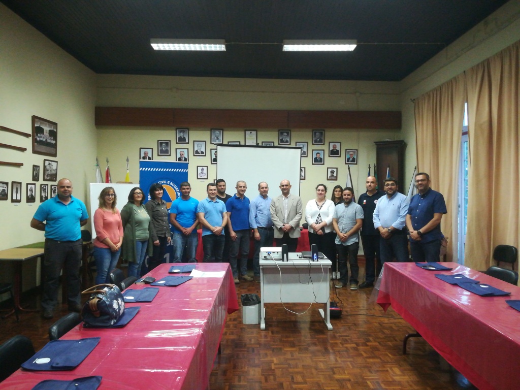 Imagem de destaque: Ação de sensibilização “A Proteção Civil e o Poder Local” decorreu no Faial
