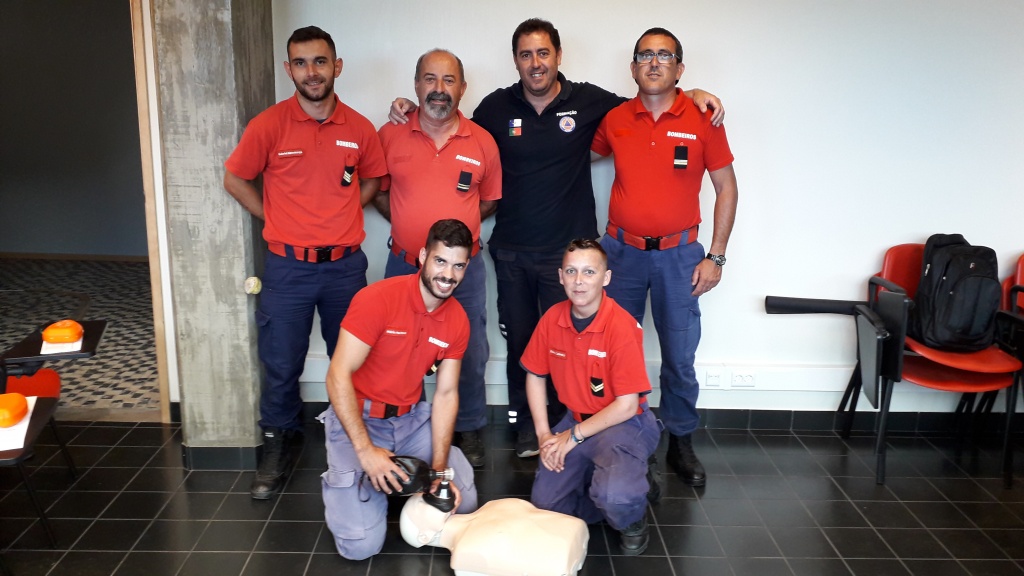 Imagem de destaque: Curso de Suporte Básico de Vida com Desfibrilhação Automática Externa para Profissionais de Saúde nas Flores, a 29 de Julho