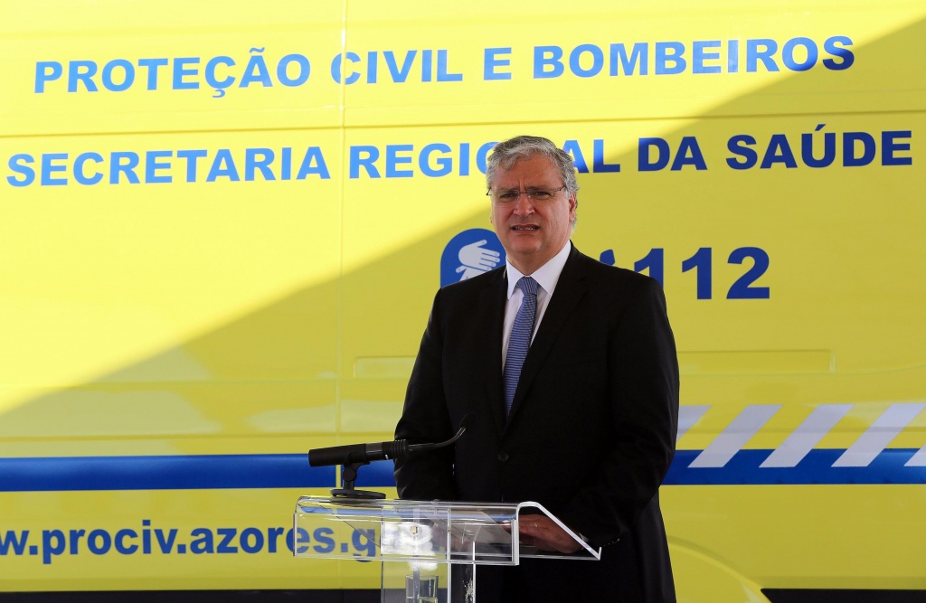 Imagem de destaque: ENTREGA NOVAS AMBULÂNCIAS A CORPORAÇÕES DE BOMBEIROS