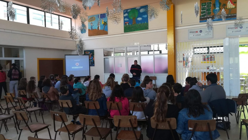Imagem de destaque: Palestras sobre Riscos Naturais e Medidas de Autoproteção na EBS Santa Maria