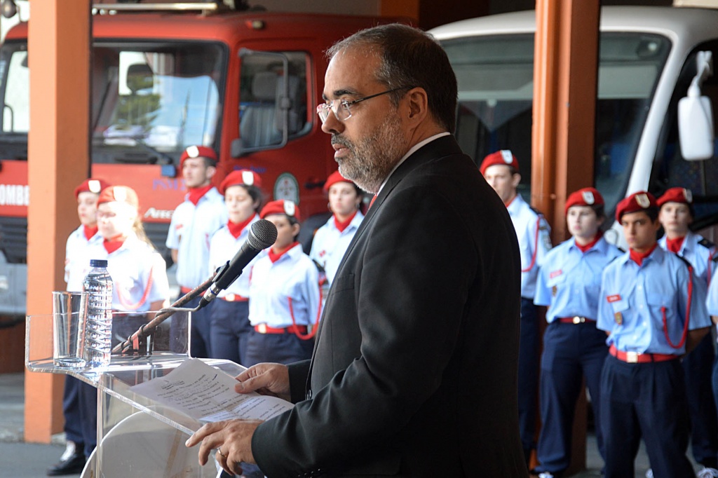 Imagem de destaque: Açores com mais bombeiros e escolas de infantes e cadetes, destaca Rui Luís
