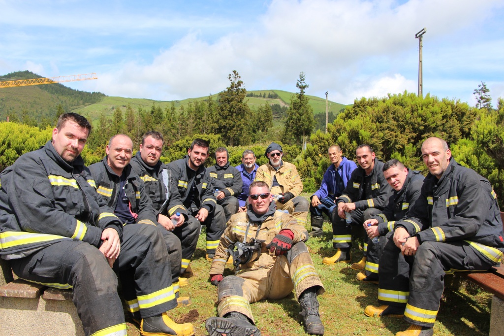 Imagem de destaque: Centro de Formação de Proteção Civil e Bombeiros dos Açores recebe bombeiros de Queluz