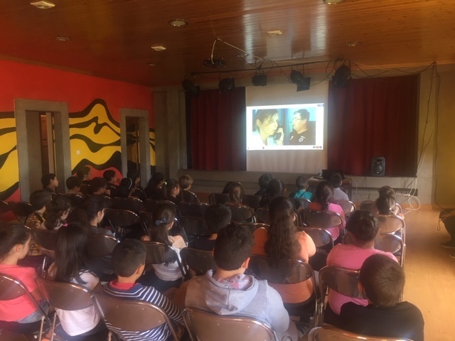 Imagem de destaque: Palestras sobre o 112 e o Centro de Operações de Emergência na EBI Topo