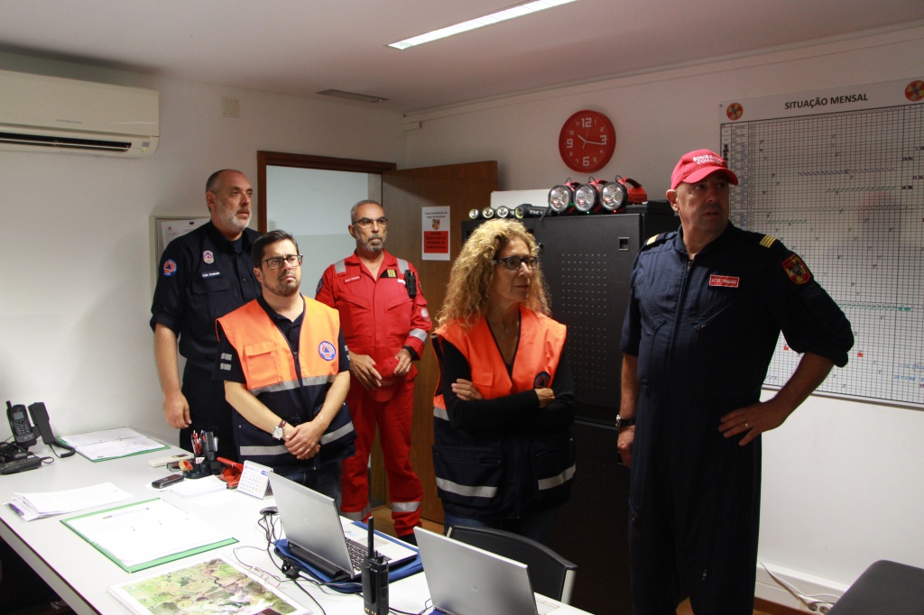 Imagem de destaque: Secretária Regional da Saúde acompanha preparativos dos corpos de bombeiros da Região