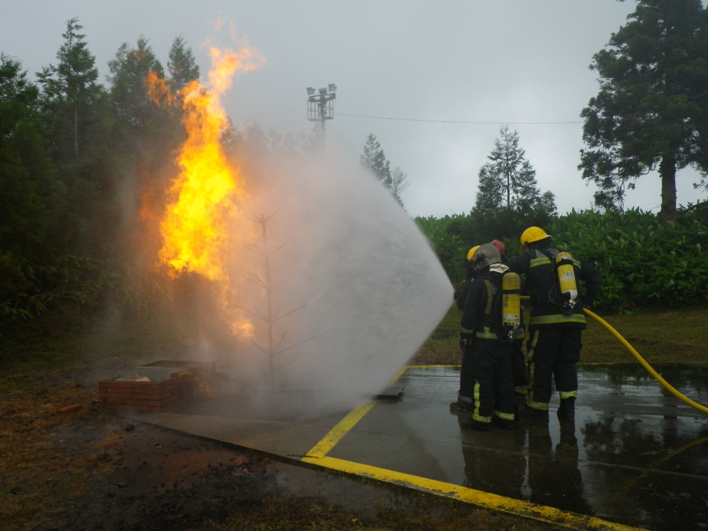 Imagem de destaque: Curso Complementar de Formação Inicial de Bombeiro no Centro de Formação do SRPCBA