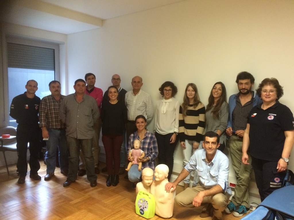 Imagem de destaque: Curso de Suporte Básico de Vida com Desfibrilhação Automática Externa - Leigos - no Hospital de Santo Espírito da Ilha Terceira