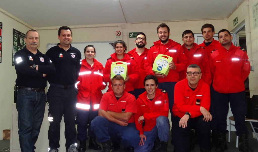 Imagem de destaque: Curso de Suporte Básico de Vida com Desfibrilhação Automática Externa para Profissionais de Saúde (SBV D - Profissionais de Saúde), no Centro de Formação do SRPCBA, no dia 12 de Maio.